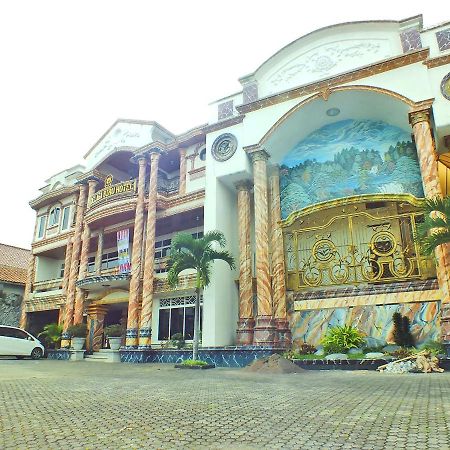 Delaga Biru Convention Hotel Bogor Exterior foto