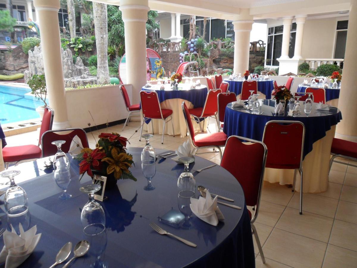 Delaga Biru Convention Hotel Bogor Exterior foto